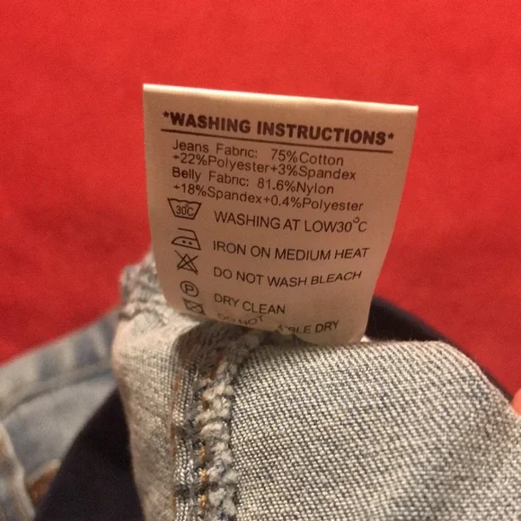 NWT Maternity Jean Shorts With Belly Panel - Picture 15 of 15